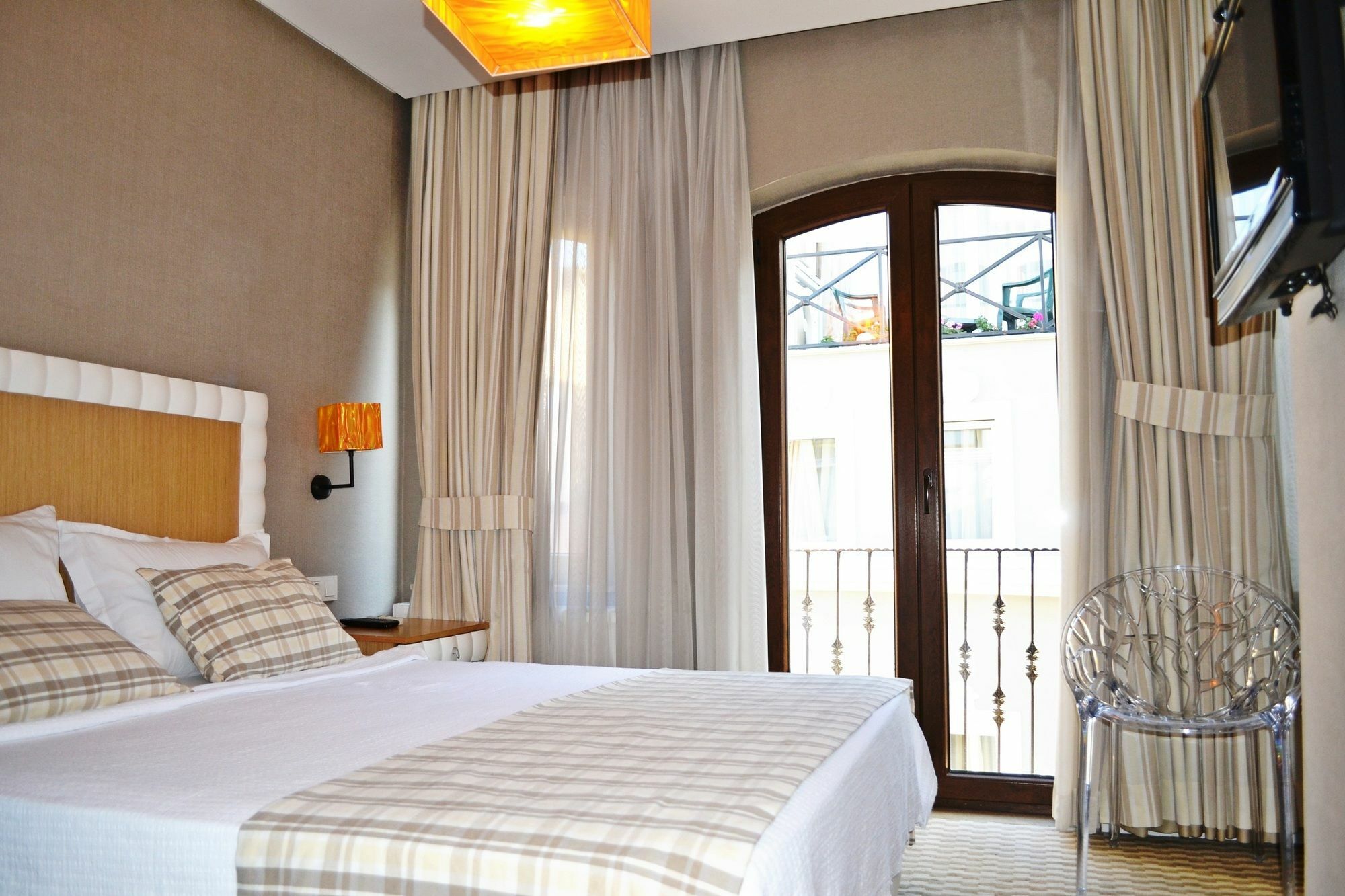 Montena Suite (Adults Only) Istanbul Exteriör bild